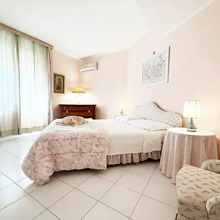 Apartment Pgs Immobiliare Srls Residenza Turati Bilocale Con Terrazza E Parcheggio Privato *